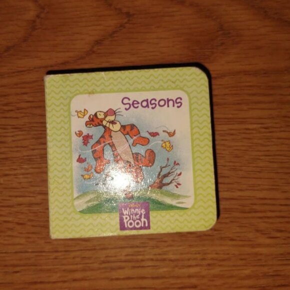 Winnie the Pooh Board Book Seasons with Tigger - Picture 1 of 4